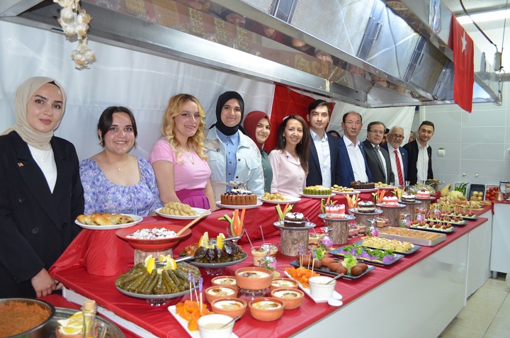 Şaphane'de Açılan Türk Mutfağı Kursu Yoğun İlgi Gördü