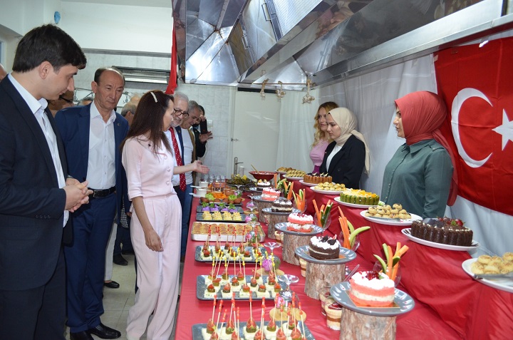 Şaphane'de Açılan Türk Mutfağı Kursu Yoğun İlgi Gördü