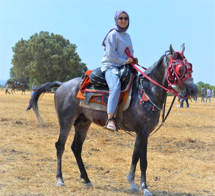 Selendi Ovacık Yaylası Yörük Şenliğinde Renkli Görüntüler Yaşandı