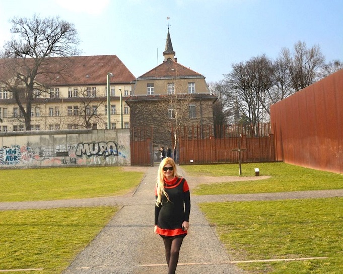 Bu duvarlar ölüm kokuyor