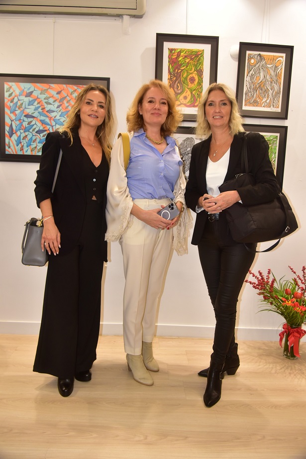 Sanat Severleri Buluşturan Sergi