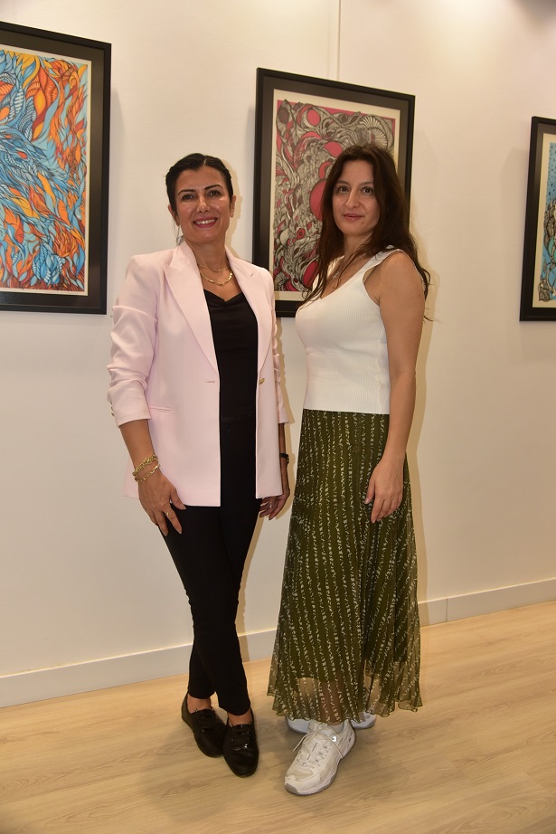 Sanat Severleri Buluşturan Sergi