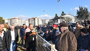 Çiğli’de Deve Güreşleri Festivali'ne yoğun ilgi