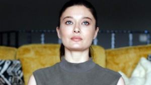 Nurgül Yeşilçay yıllara meydan okuyor