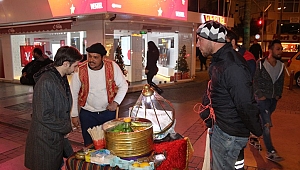 Yılbaşı kimi için eğlence, kimi için de ekmek parası