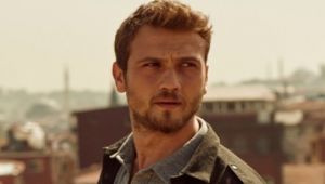 Aras Bulut İynemli reklamdan servet kazandı!