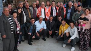 Ev ev ziyaret ederek Kayalar için oy istedi