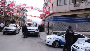 İzmir’de CHP’nin seçim ofisine silahlı saldırı