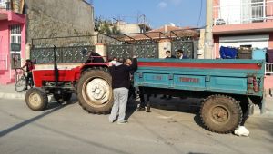 İzmir’de traktör römorku devrildi: 9 yaralı