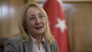 Prof. Dr. Beril Dedeoğlu hayatını kaybetti