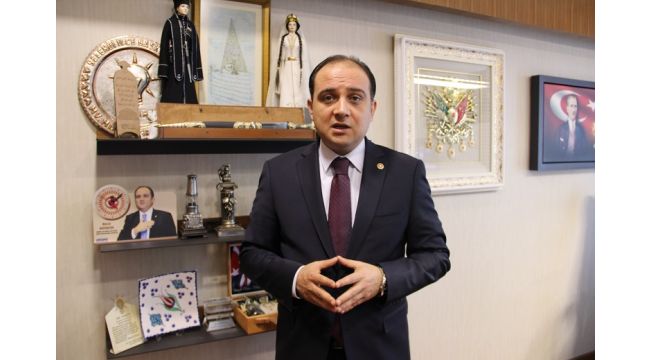 İzmir AK Parti'nin yeni il başkanı için gözler genel merkezde