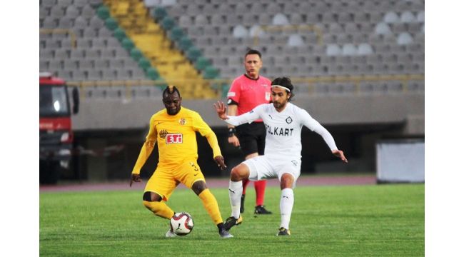 Altay sahasında Eskişehirspor’u 2-1 mağlup etti.