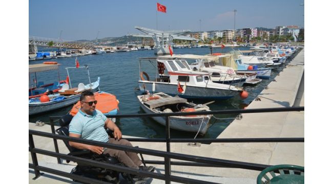 Balıkçı tekne barınağına engelli rampaları