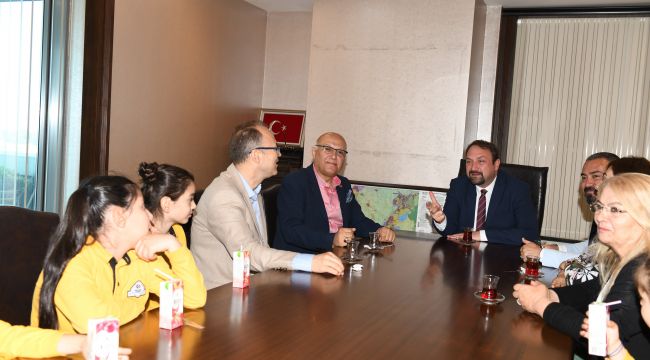 Başkan Utku Gümrükçü’den Yerel Yönetimler Dersi