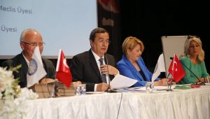 Batur, yeniden Kıyı Ege’nin Başkanı