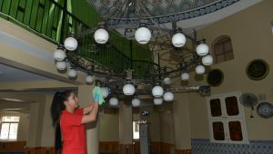 Camiler Bayrama Hazır