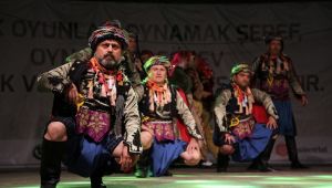 Gaziemir’de halk dansları şöleni