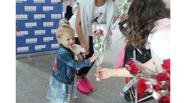 İzmir İngiltere’den 80 bin turist karşılayacak