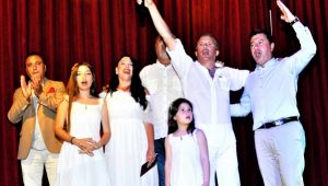  Ünlü sunucu Bodrum'da dünya evine girdi 