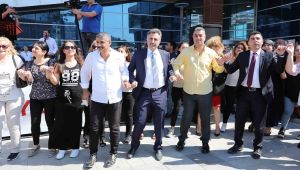 Başkan Sandal, Belediye Çalışanlarıyla Bayramlaştı