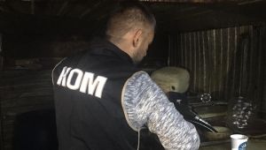 İzmir'de akaryakıt kaçakçılığı operasyonu 