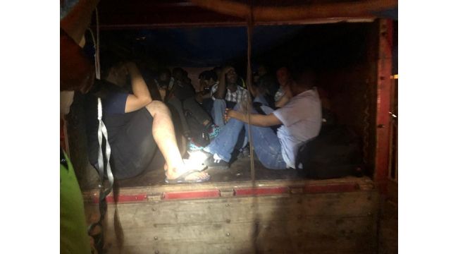Kaçak göçmenlere iki ayrı operasyon