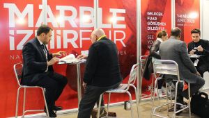 Marble Fuarı'nın meyvelerini toplamaya başladı