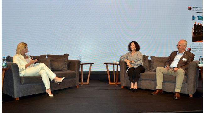 Tarihin en eski whatsapp'ı İzmir Agorası'nda