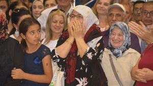 Aliağa'daki TOKİ kurasında sevinç gözyaşları 