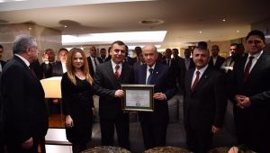 Bahçeli'nin liderliği kitap oldu