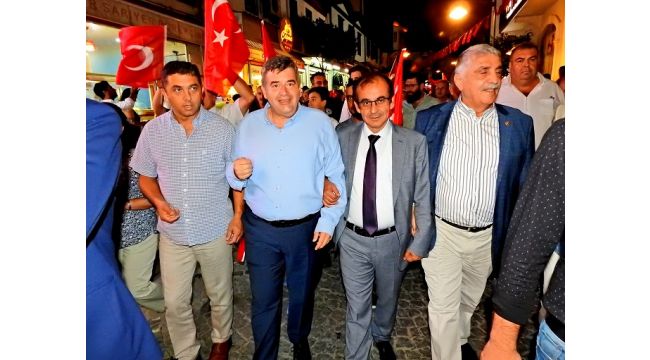 Çeşme'de Demokrasi ve Milli Birlik etkinliği düzenlendi