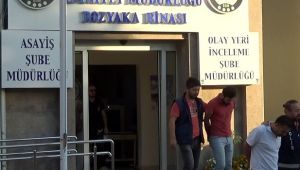 İzmir'de Fuhuş Operasyonu.13 kişi tutuklandı