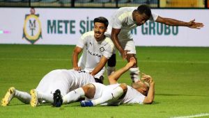 Altay galibiyet için sahneye çıkıyor