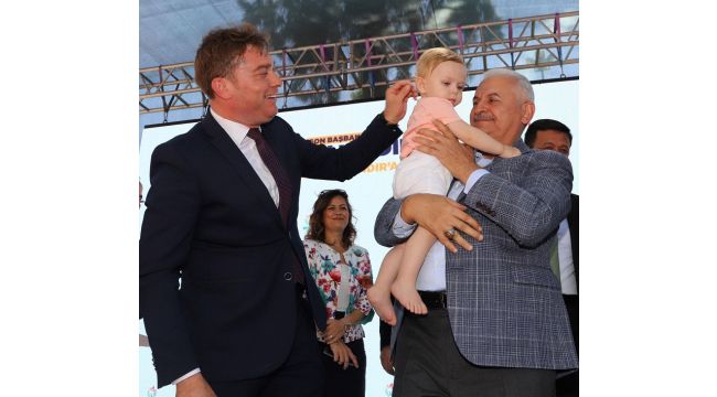 Binali Yıldırım Bayındır’a Müjdelerle Geldi