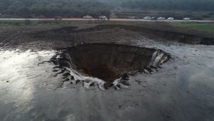 İzmir’de oluşan dev düdenler yeraltı barajı olacak 