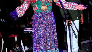 Semiha Yankı, Eurovision'a katıldığı elbise ile sahne aldı