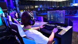 Elektronik sporun kalbi İzmir'de attı