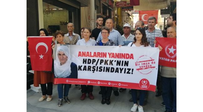 HDP önünde eylem yapan annelere destek