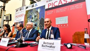 İzmir'de ilk kez bir Picasso sergisi açıldı