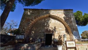 Yunus Emre, Kula’da Kabri Başında Anıldı