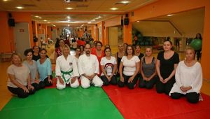 Karşıyakalı kadınlar aikido öğreniyor