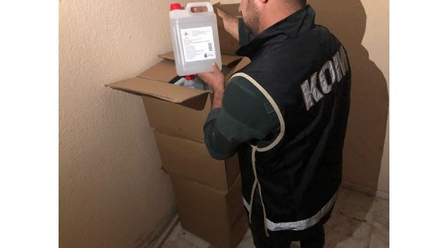 Sahte rakı imalathanesine baskın: 3 gözaltı