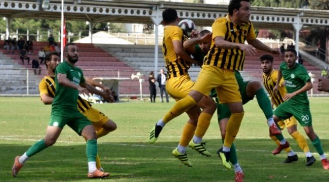 Aliağaspor FK evinde 3 puan kaptırdı