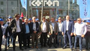 Koton'da eylem