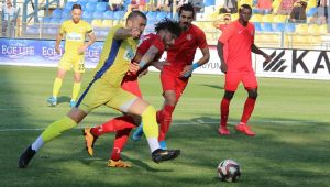 Menemenspor, rakibini 1-0 mağlup etti.