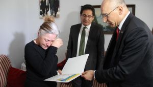 Şehidin emaneti annesine teslim edildi