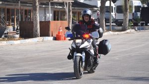 Fethi Sekin'in motosikleti hiç kullanılmıyordu, ilk kez törene getirildi