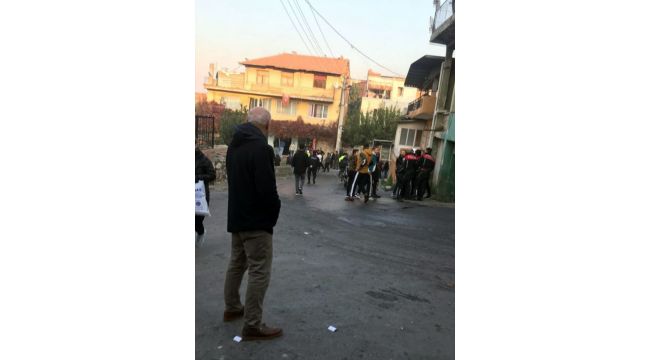 İzmir'de kahvehanede cinayet: 1 ölü, 2 yaralı