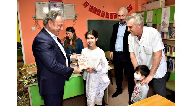 Başkan İduğ hastanedeki çocukları unutmadı