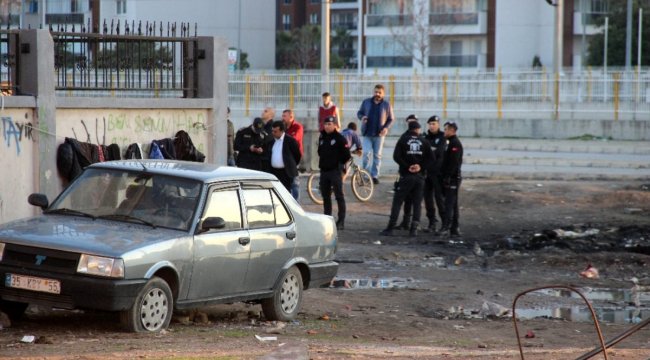 İzmir'de iki aile arasında silahlı çatışma: 4 yaralı